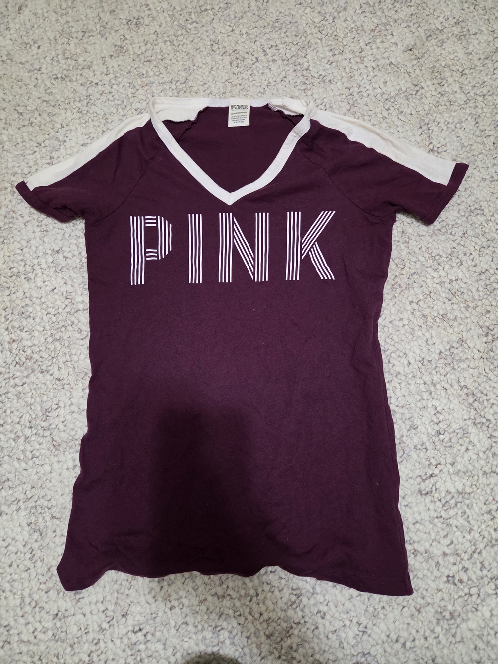 PINK Victoria's Secret Plum V-Neck Tee with White Trim